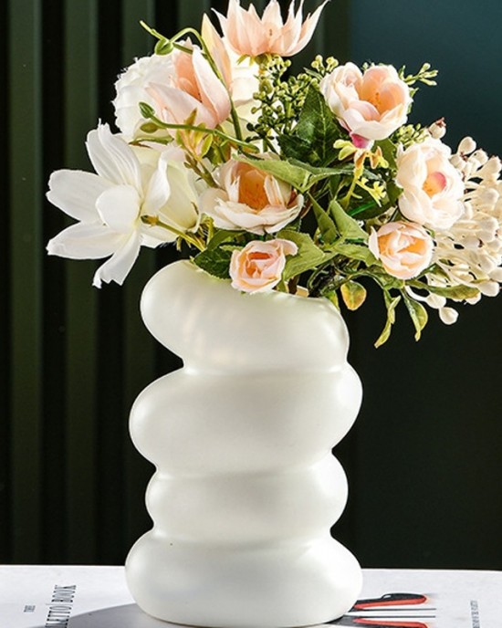 Plastic Spiral Wet Dry Flower Vase Imitation Glaze Porcelain Flower Arrangement White Plastic Spiral Wet Dry Flower Vase Imitation Glaze Porcelain Flower Arrangement White